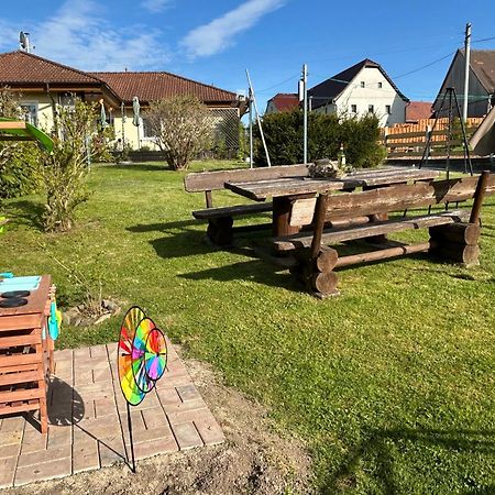 Ferienhaus Zittau Oberlausitz & Ferienwohnung Am Hamann Berg מראה חיצוני תמונה