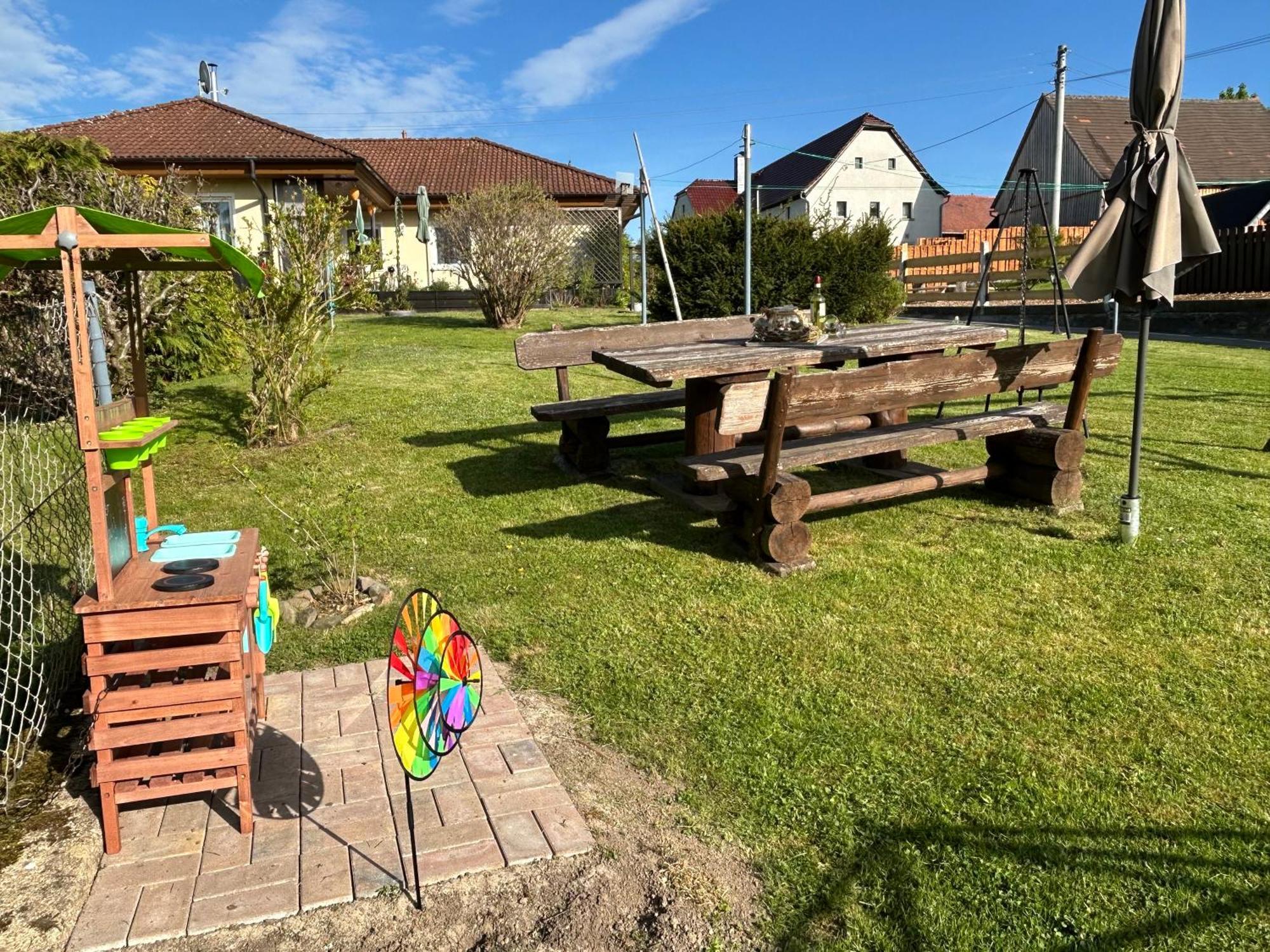 Ferienhaus Zittau Oberlausitz & Ferienwohnung Am Hamann Berg מראה חיצוני תמונה