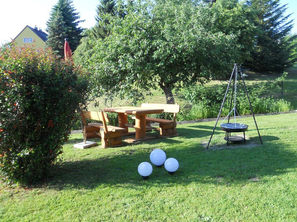 Ferienhaus Zittau Oberlausitz & Ferienwohnung Am Hamann Berg מראה חיצוני תמונה